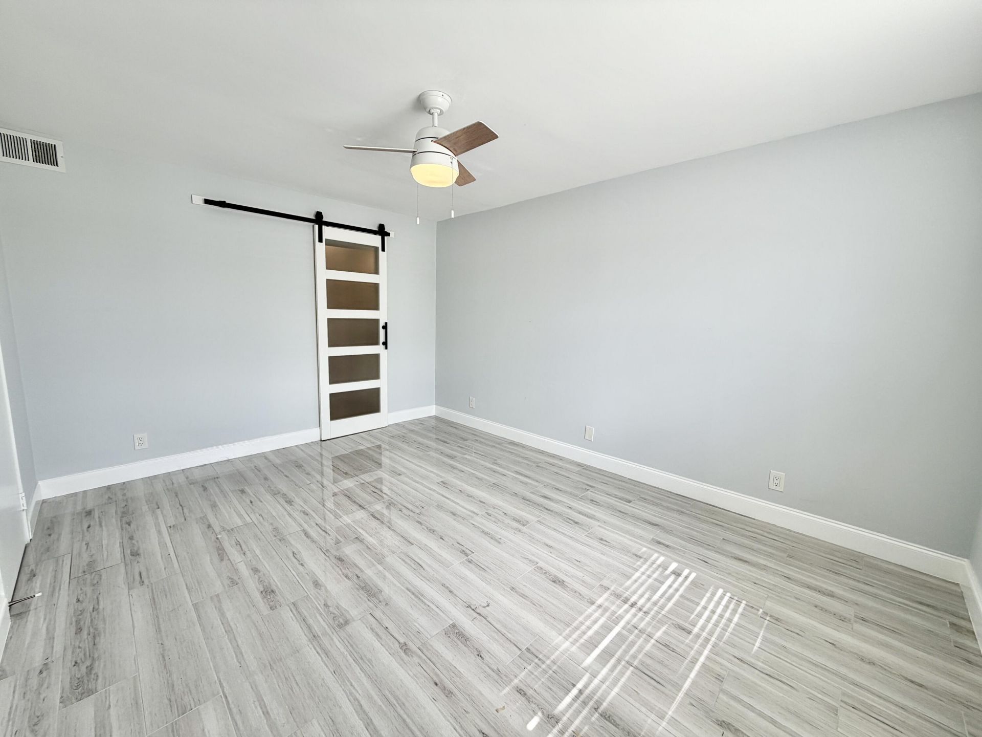 312 Northlake Drive, Unit 104, North Palm Beach, FL 33408 Photo