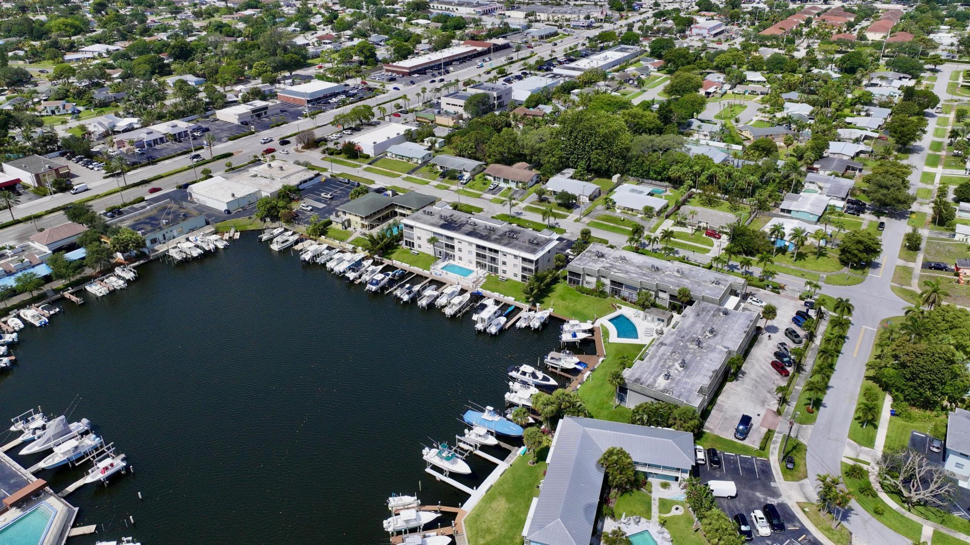 312 Northlake Drive, Unit 104, North Palm Beach, FL 33408 Photo