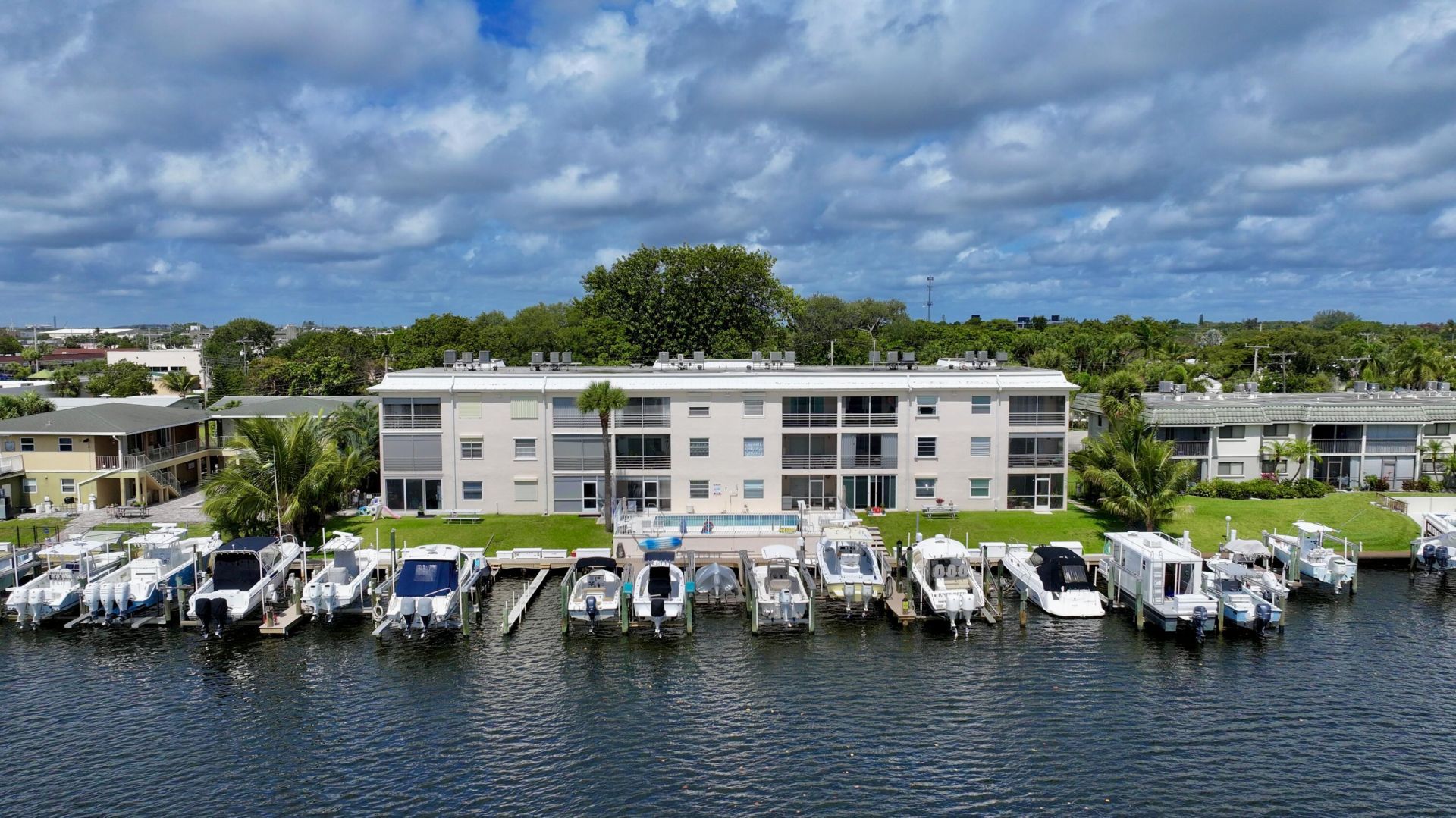 312 Northlake Drive, Unit 104, North Palm Beach, FL 33408 Photo