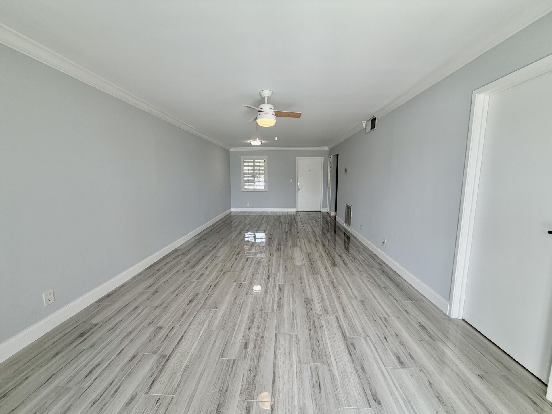 312 Northlake Drive, Unit 104, North Palm Beach, FL 33408 Photo
