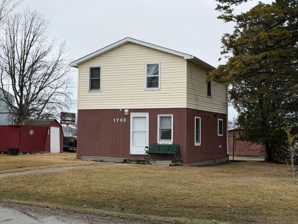 1702 1st Avenue, International Falls, MN 56649