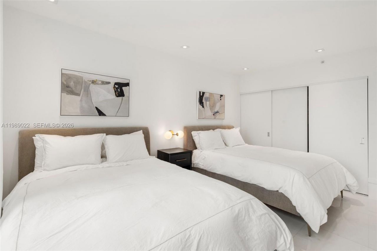 9999 Collins Ave, Unit 11J, Bal Harbour, FL 33154 Photo