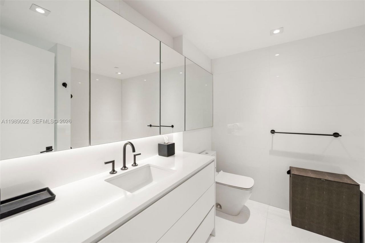 9999 Collins Ave , Unit 11J, Bal Harbour, FL 33154 Photo