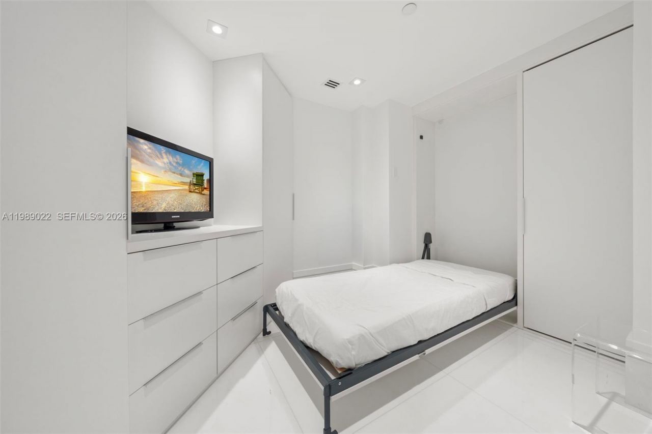 9999 Collins Ave, Unit 11J, Bal Harbour, FL 33154 Photo
