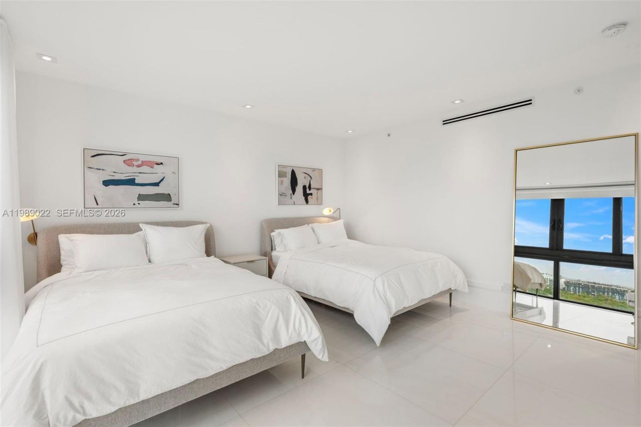 9999 Collins Ave, Unit 11J, Bal Harbour, FL 33154 Photo
