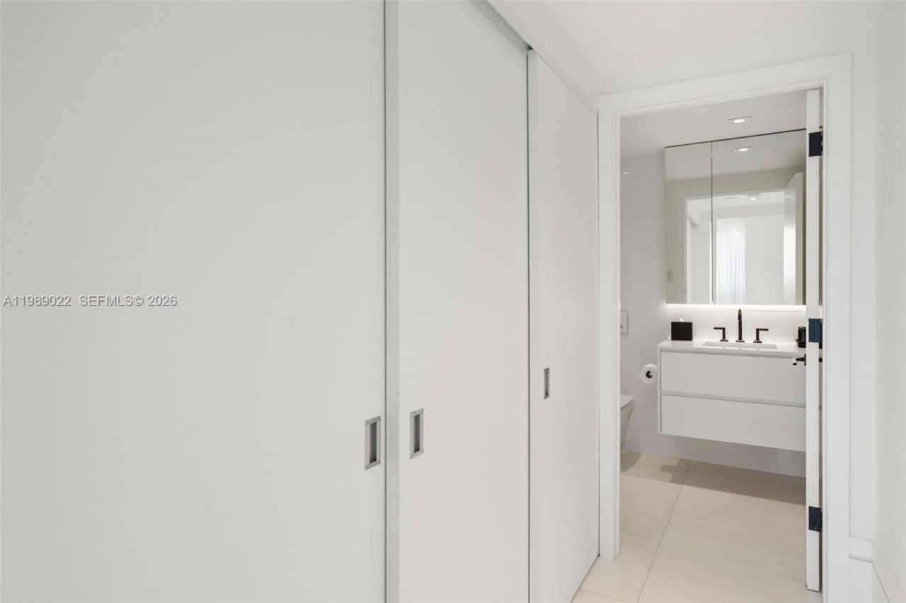 9999 Collins Ave , Unit 11J, Bal Harbour, FL 33154 Photo