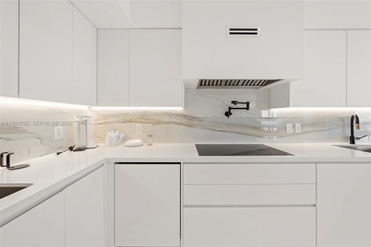 9999 Collins Ave , Unit 11J, Bal Harbour, FL 33154 Photo