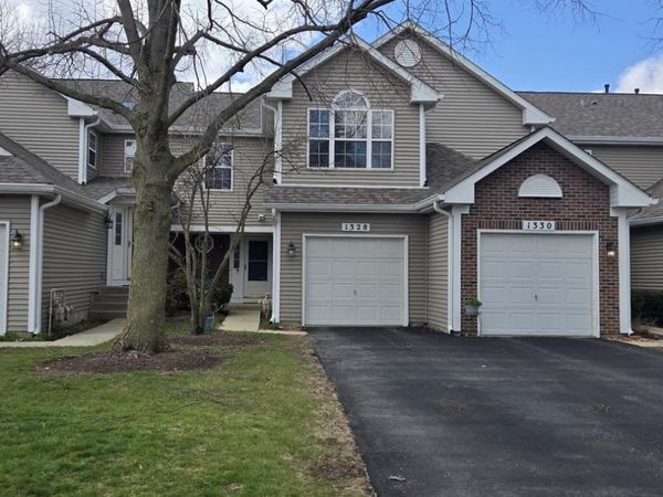 1328 Shawford Way , Elgin, IL 60120