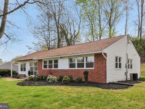 1306 STOTESBURY AVENUE, GLENSIDE, PA 19038