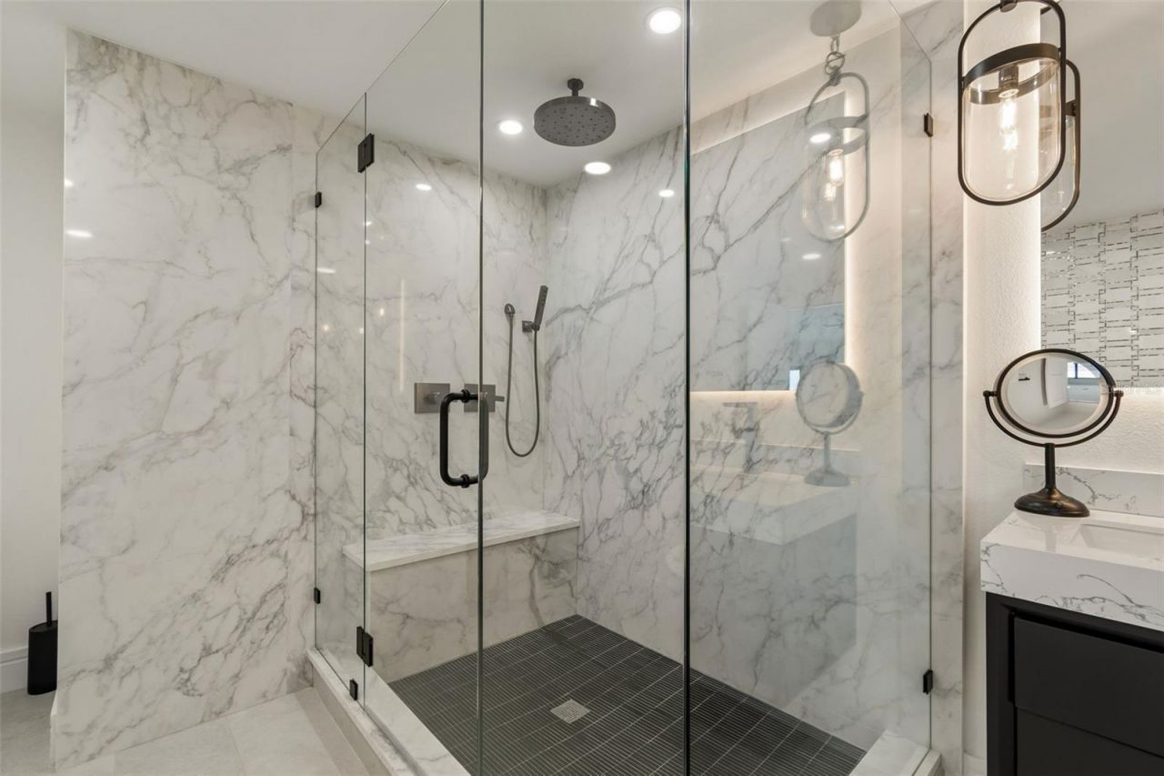 930 Eldorado Avenue, Clearwater Beach, FL 33767 Photo