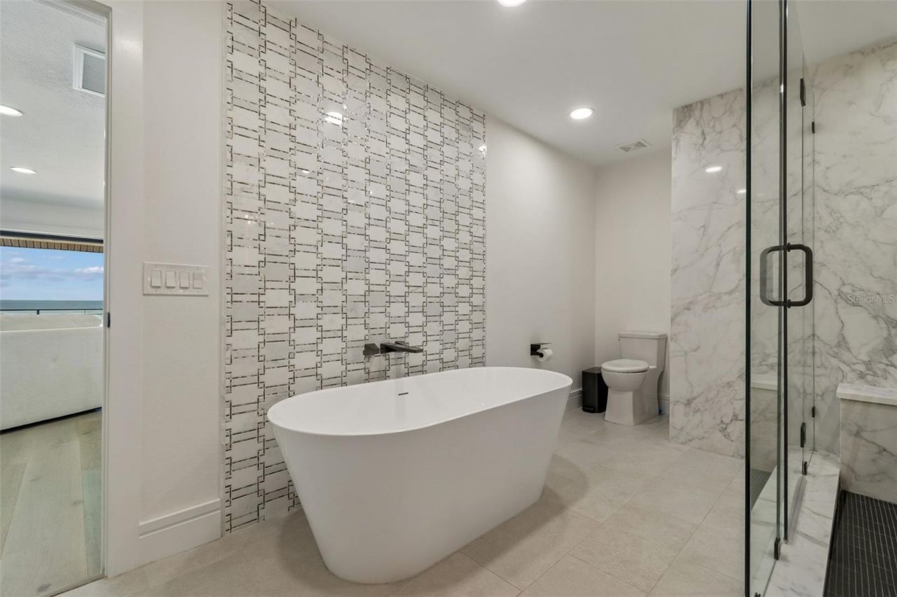 930 Eldorado Avenue, Clearwater Beach, FL 33767 Photo