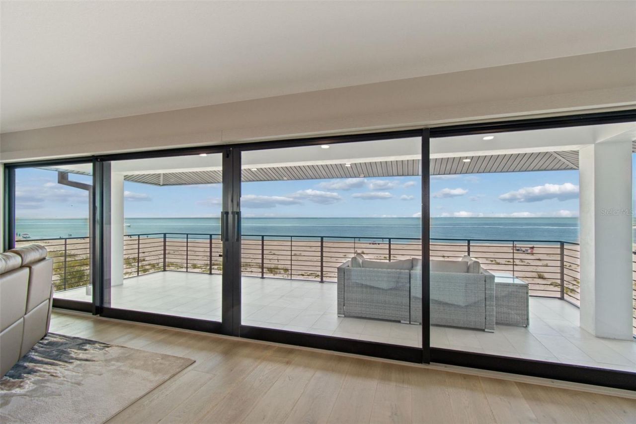 930 Eldorado Avenue, Clearwater Beach, FL 33767 Photo