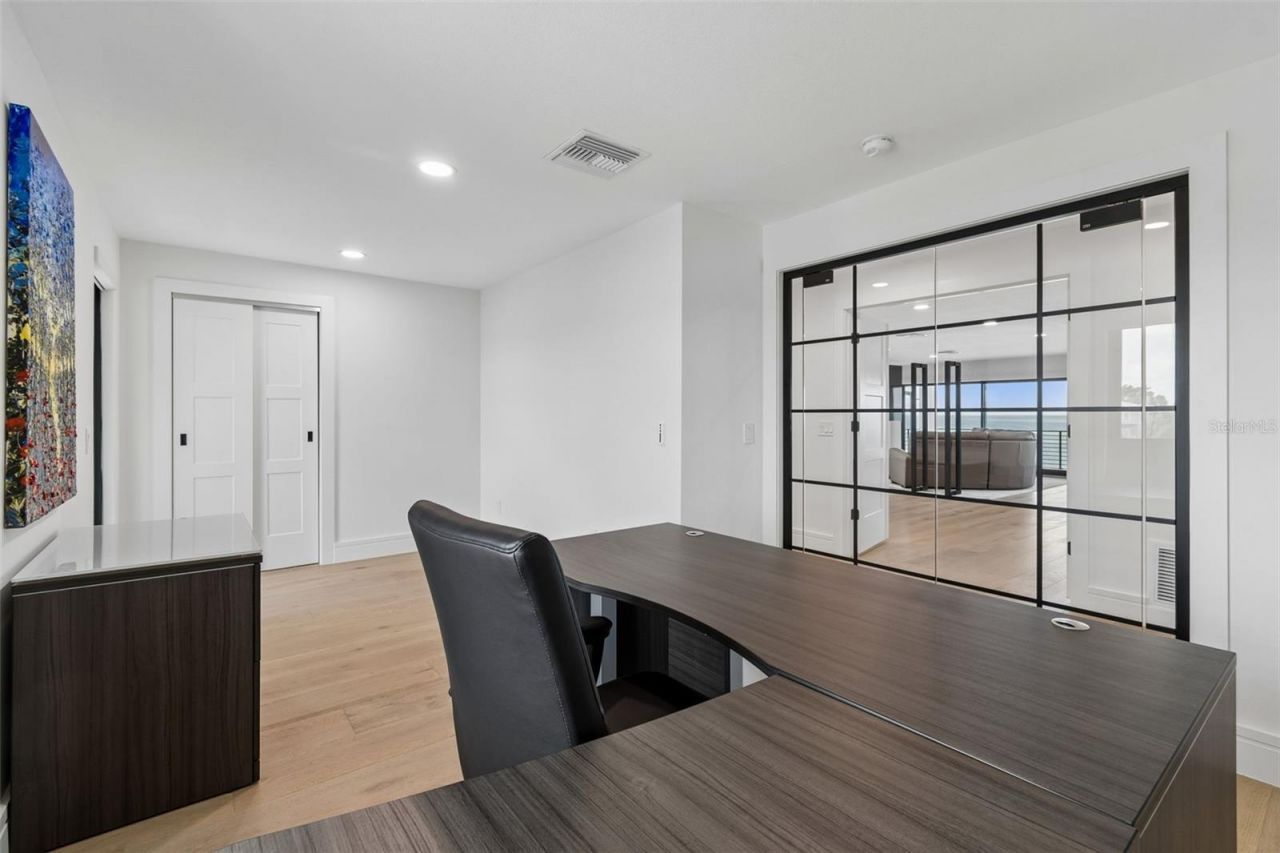 930 Eldorado Avenue, Clearwater Beach, FL 33767 Photo