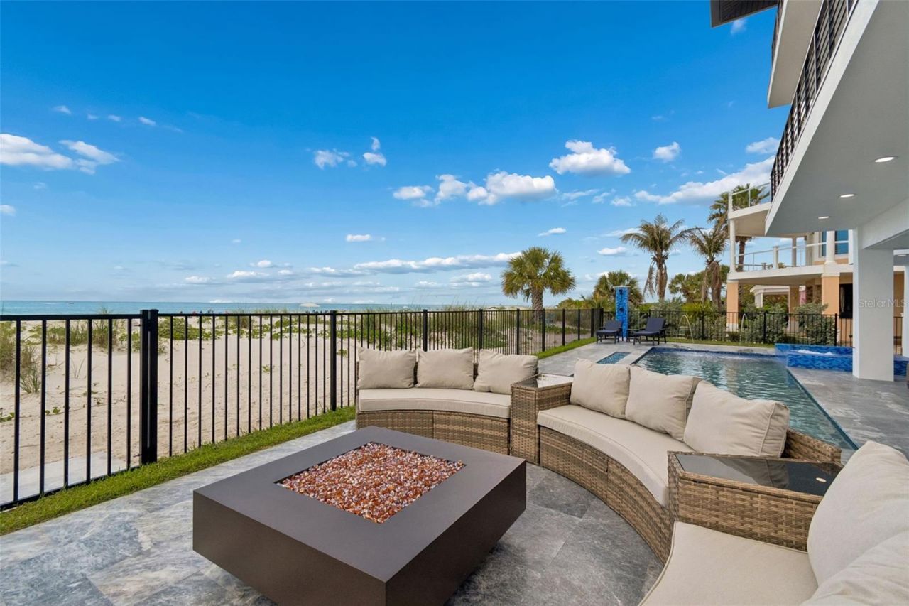 930 Eldorado Avenue, Clearwater Beach, FL 33767 Photo