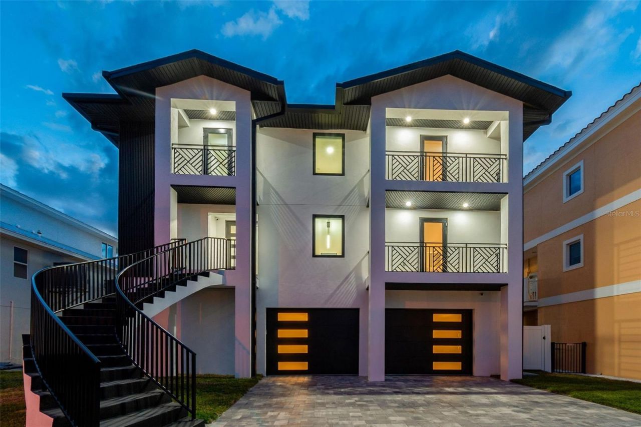 930 Eldorado Avenue, Clearwater Beach, FL 33767 Photo