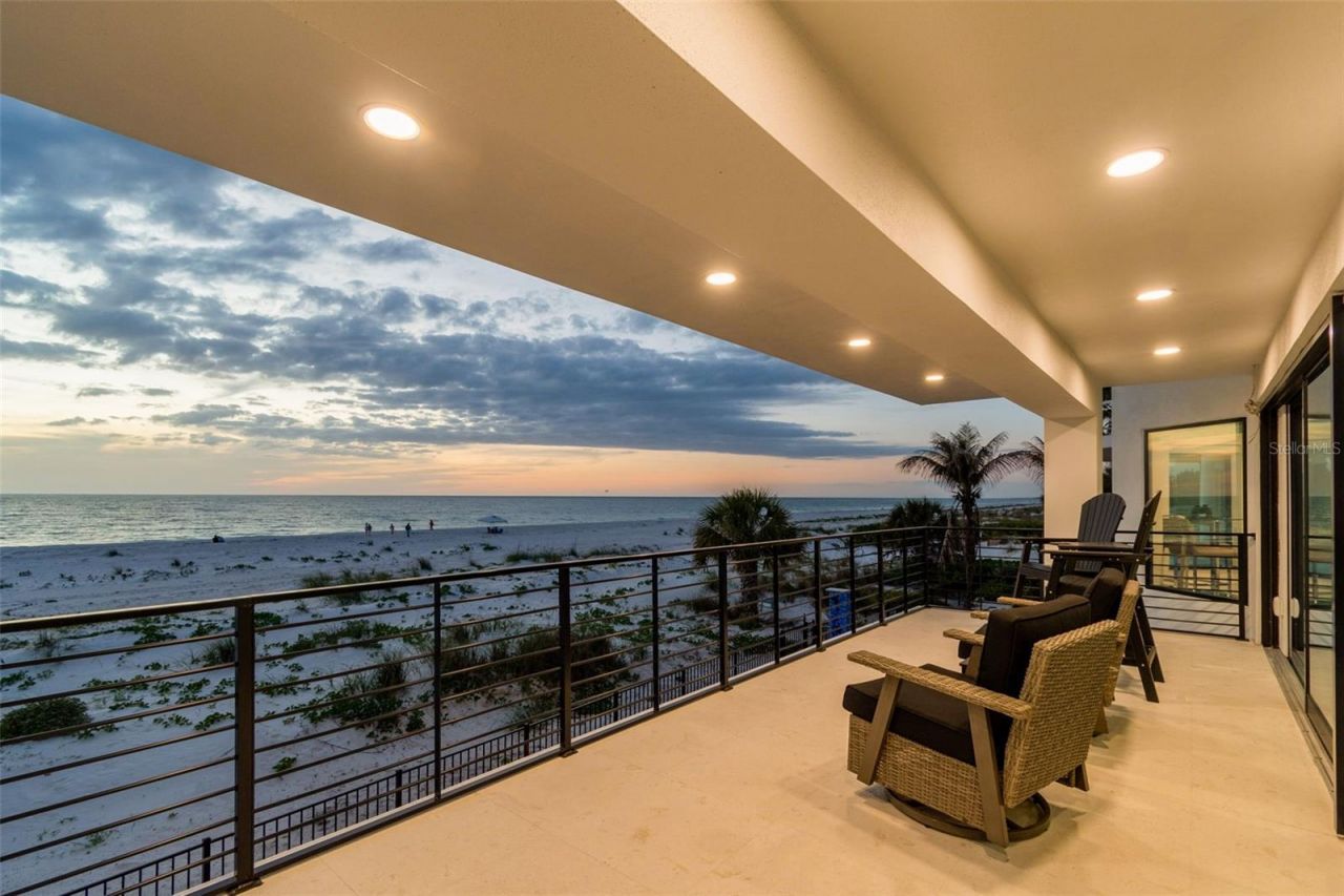 930 Eldorado Avenue, Clearwater Beach, FL 33767 Photo