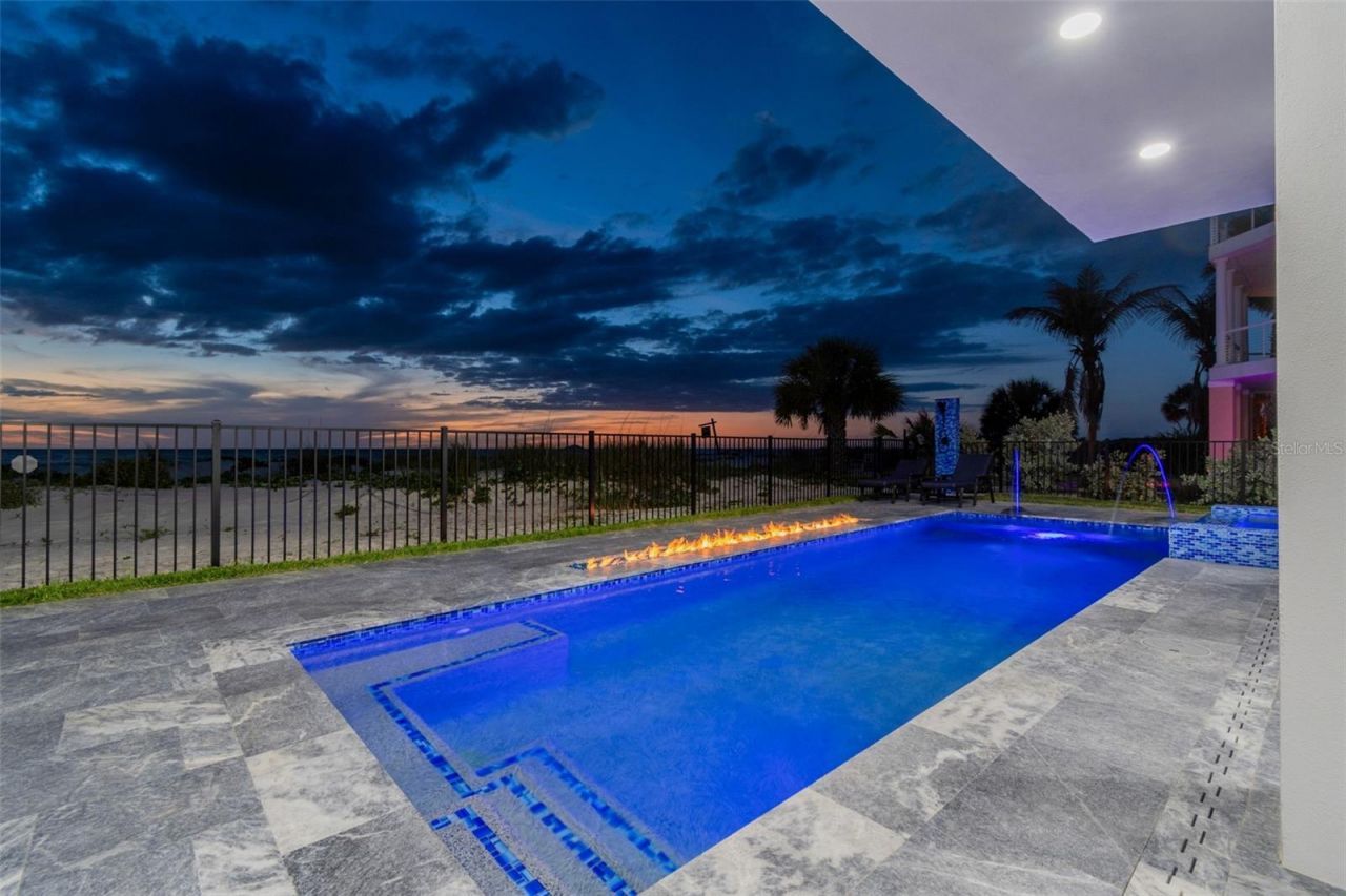 930 Eldorado Avenue, Clearwater Beach, FL 33767 Photo