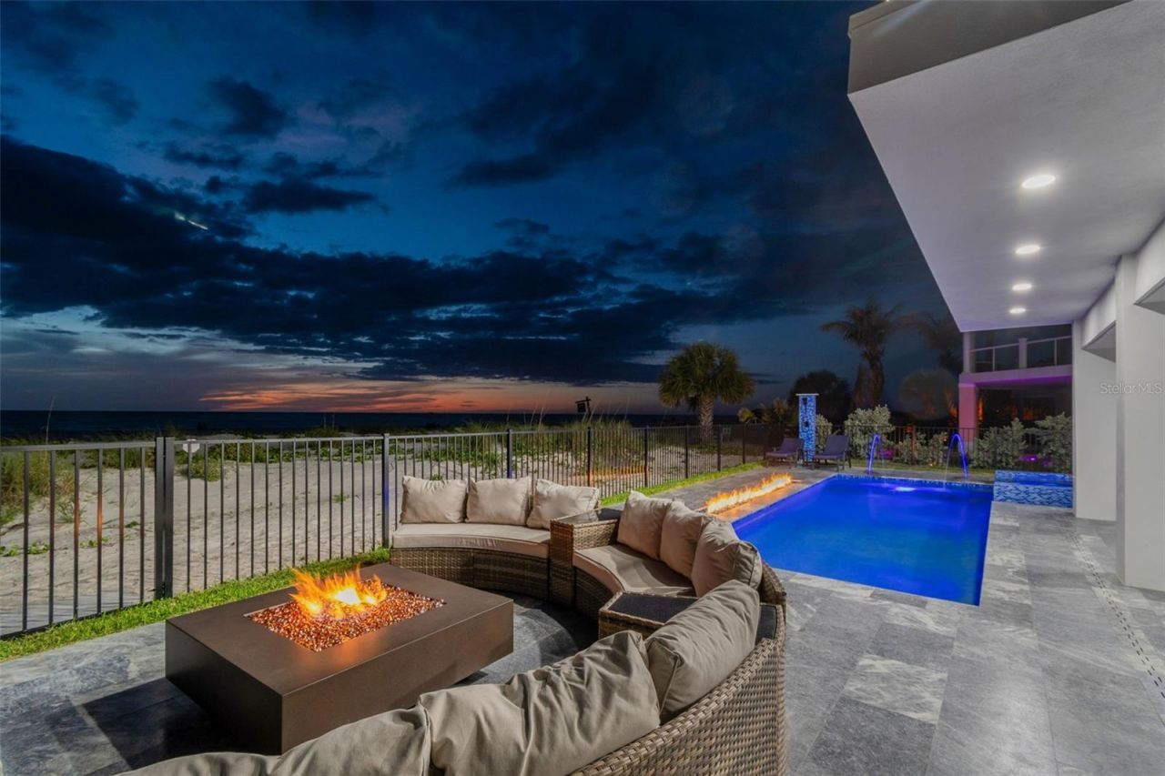 930 Eldorado Avenue, Clearwater Beach, FL 33767 Photo