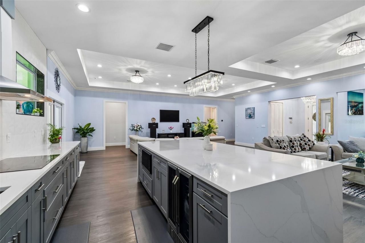 106 W 122nd Avenue, Tampa, FL 33612 Photo