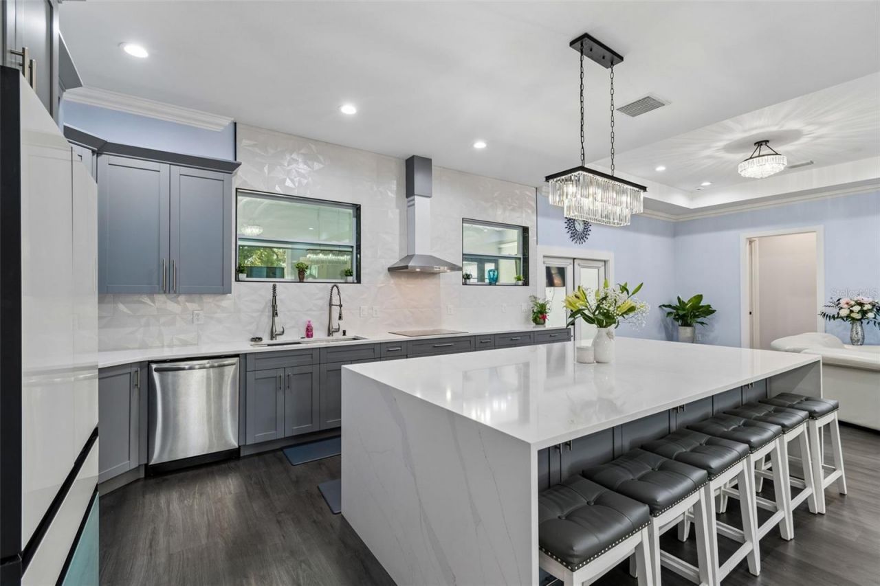 106 W 122nd Avenue, Tampa, FL 33612 Photo