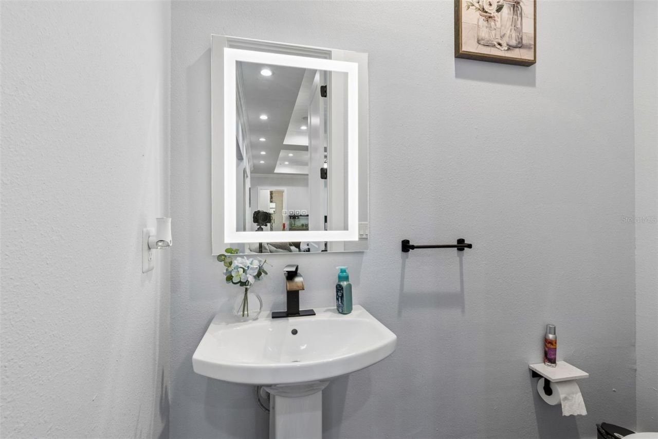 106 W 122nd Avenue, Tampa, FL 33612 Photo