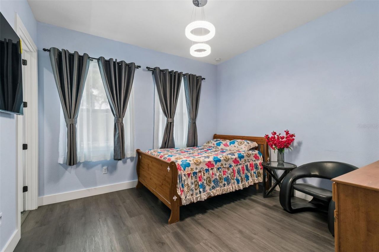 106 W 122nd Avenue, Tampa, FL 33612 Photo