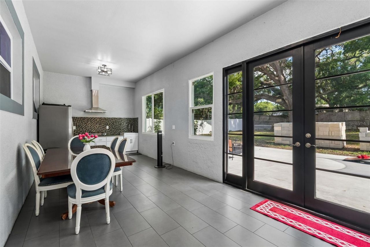 106 W 122nd Avenue, Tampa, FL 33612 Photo