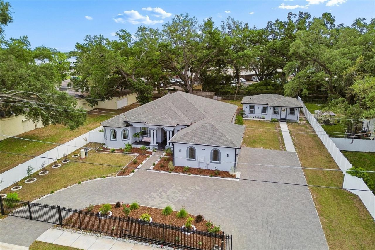 106 W 122nd Avenue, Tampa, FL 33612 Photo