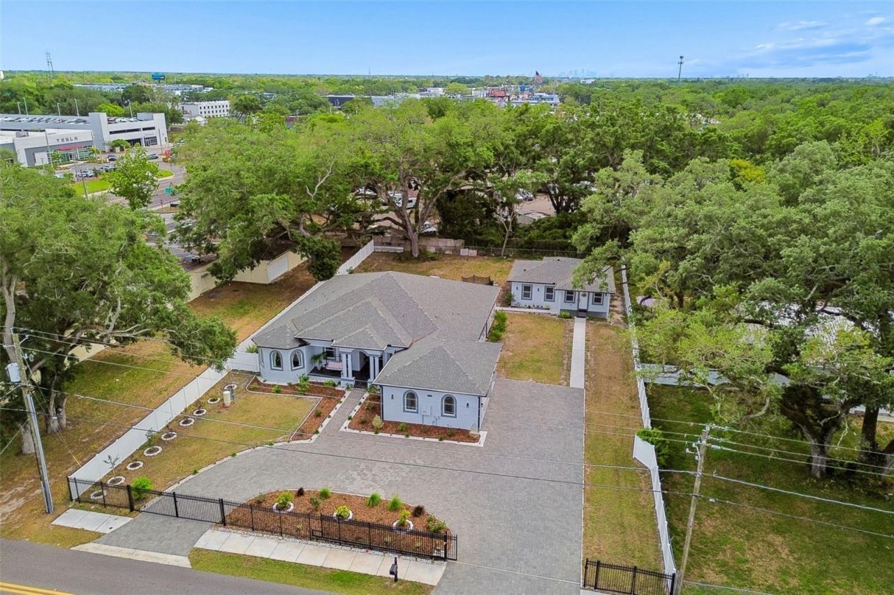 106 W 122nd Avenue, Tampa, FL 33612 Photo