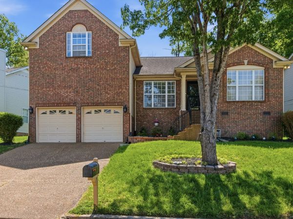 2965 Harbor Lights Dr, Nashville, TN 37217