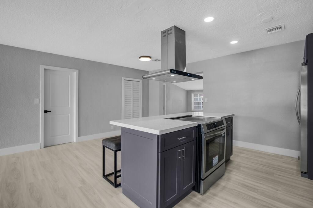 6721 Simms Street, Hollywood, FL 33024 Photo