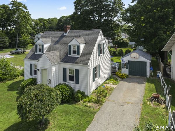 16 Lynde, Old Saybrook, CT 06475