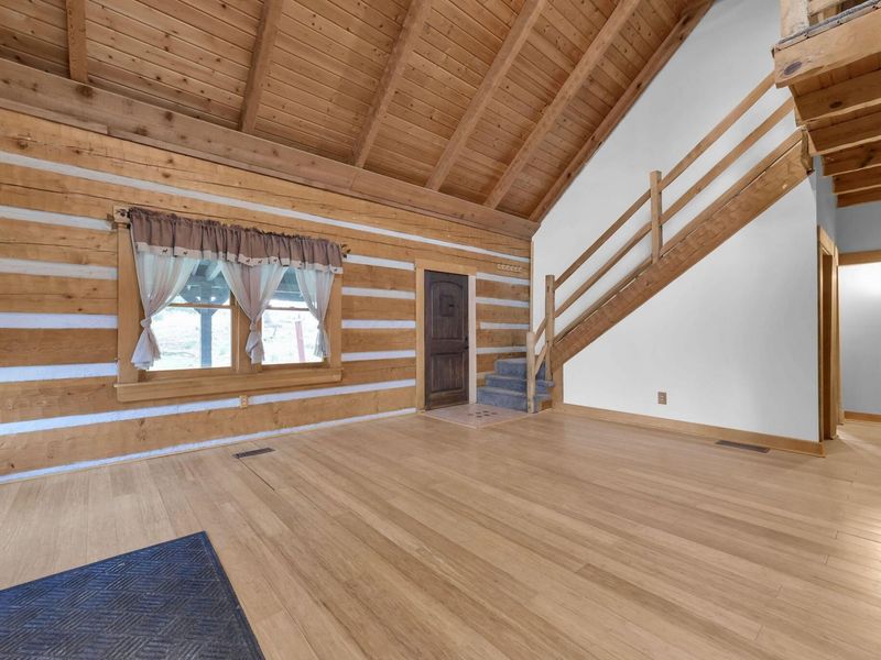 9757 Old Delaware Road, Mount Vernon, OH 43050 Photo 7