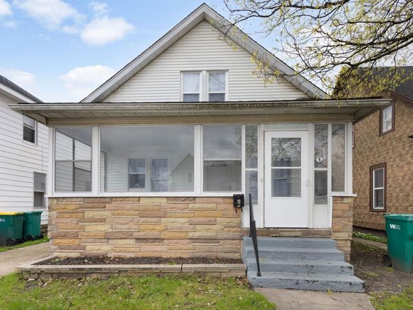 221 E 8th Street, Mishawaka, IN 46544