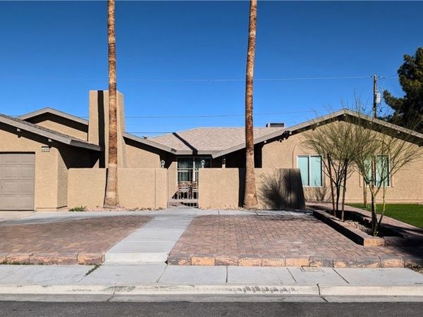 4890 E Utah Avenue , Las Vegas, NV 89104