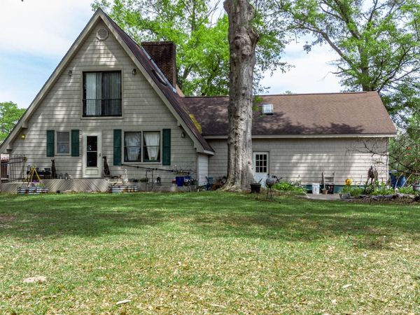 6655 Clarks Neck Road, Washington, NC 27889