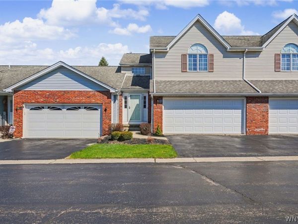 32 N Hill Drive, West Seneca, NY 14224