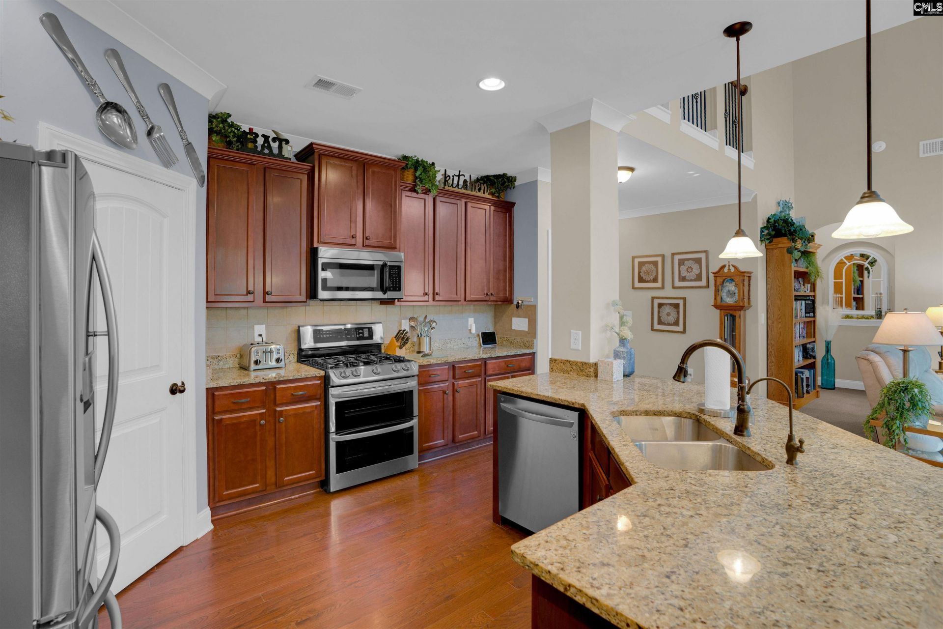 242 Greenstone Way  Photo 6