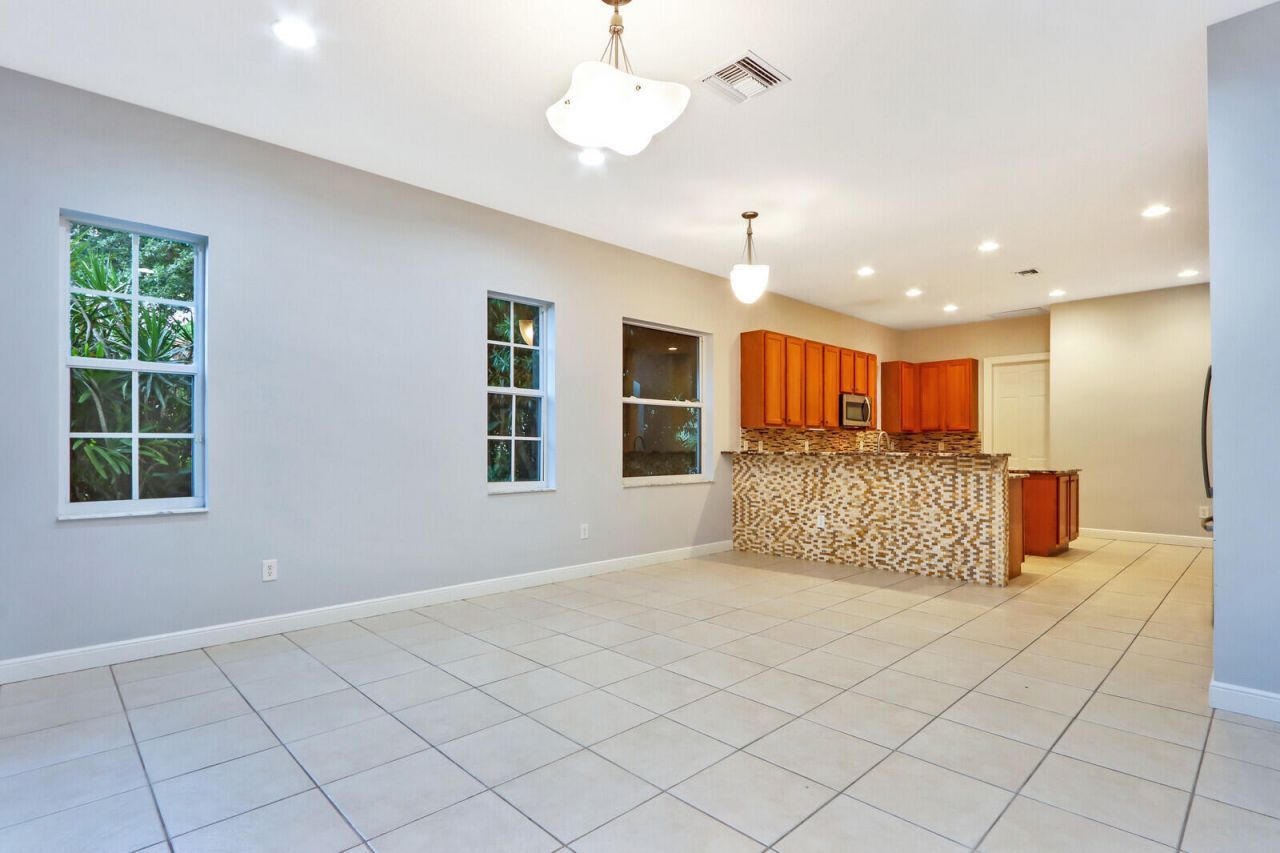 1904 Flower Drive, Palm Beach Gardens, FL 33410 Photo