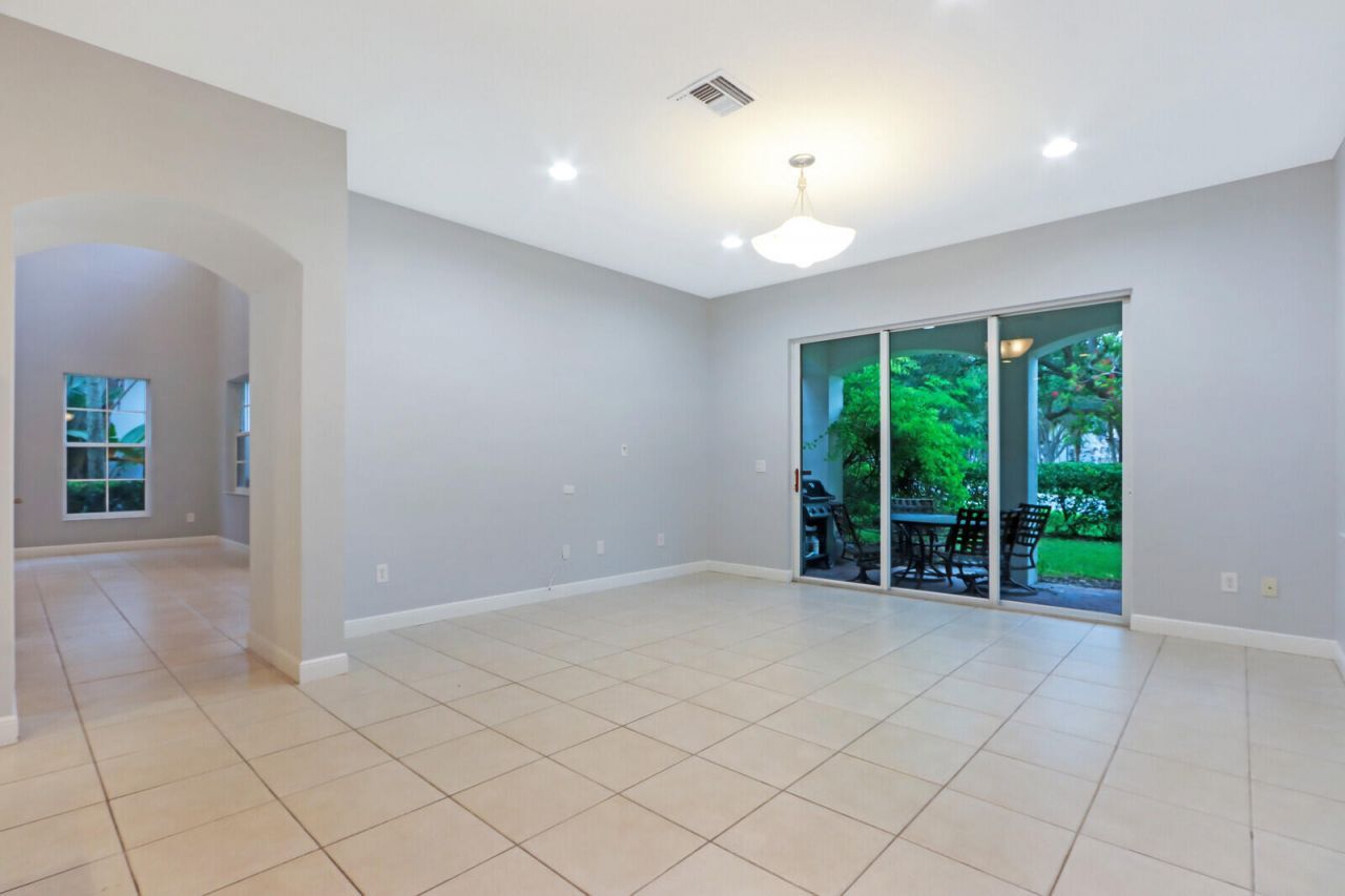 1904 Flower Drive, Palm Beach Gardens, FL 33410 Photo