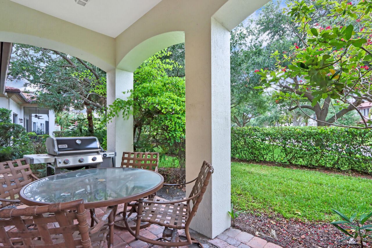 1904 Flower Drive, Palm Beach Gardens, FL 33410 Photo