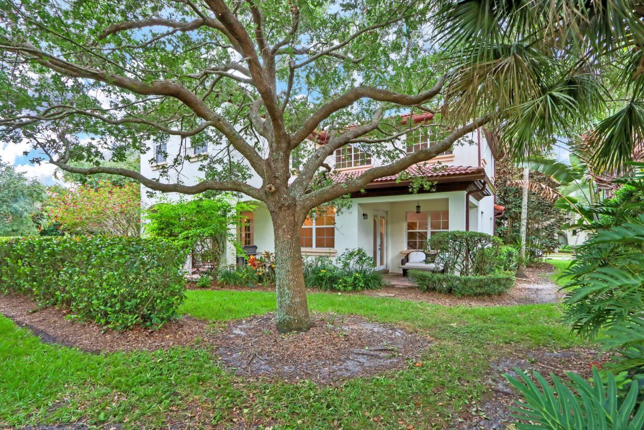 1904 Flower Drive, Palm Beach Gardens, FL 33410 Photo