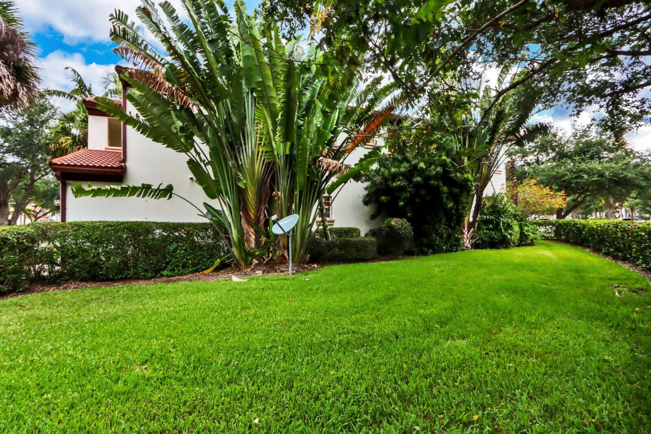 1904 Flower Drive, Palm Beach Gardens, FL 33410 Photo