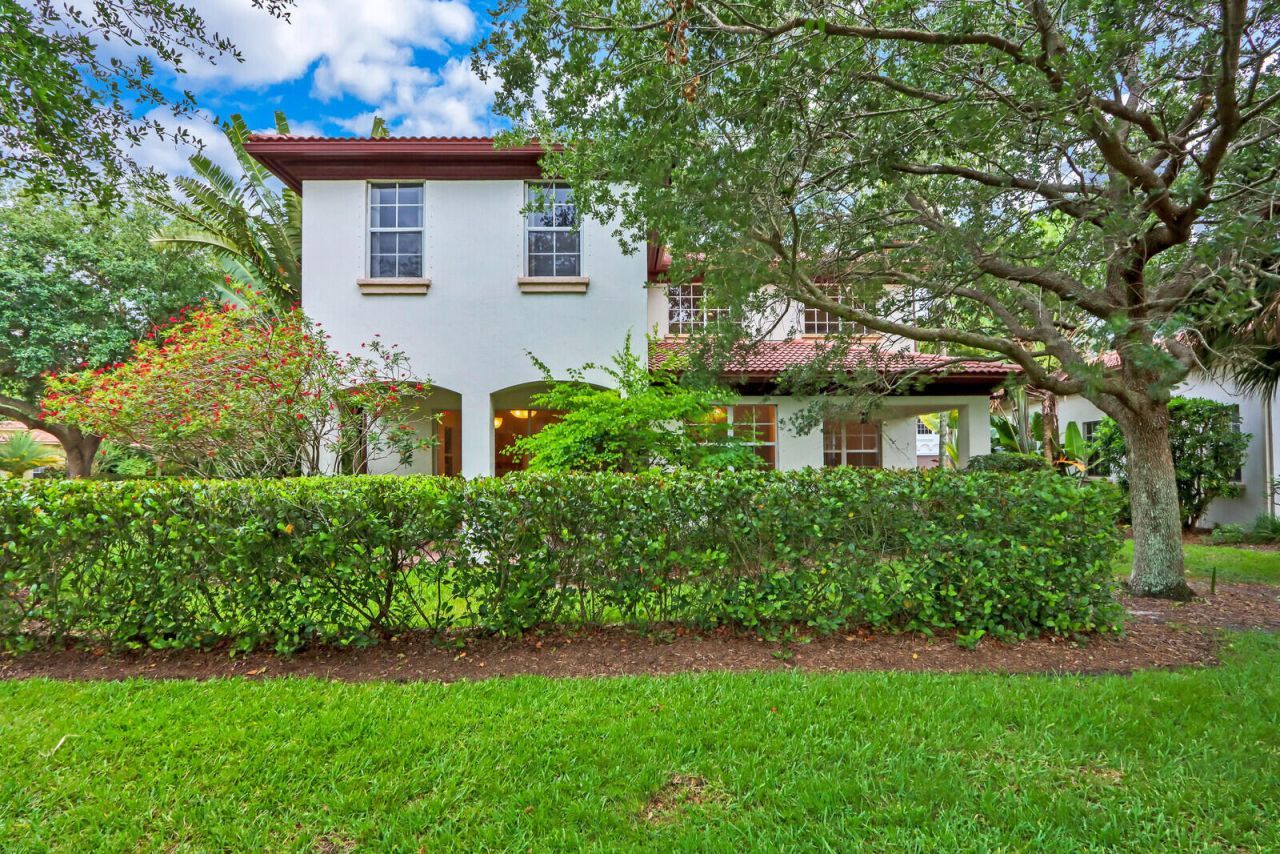 1904 Flower Drive, Palm Beach Gardens, FL 33410 Photo