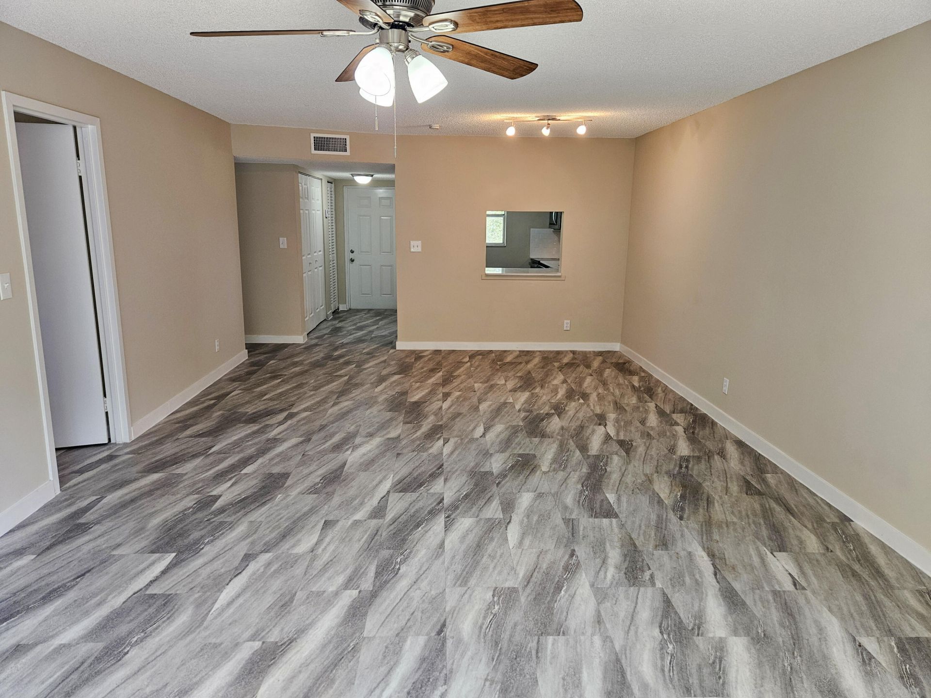 8310 Sands Point Boulevard, Unit 307l, Tamarac, FL 33321 Photo