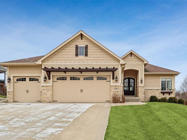 3620 Autumn Sage Circle, Norwalk, IA 50211
