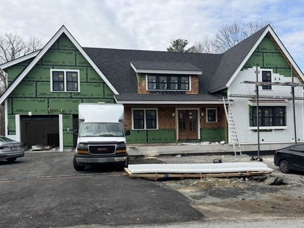 41 Pine Street, Andover, MA 01810