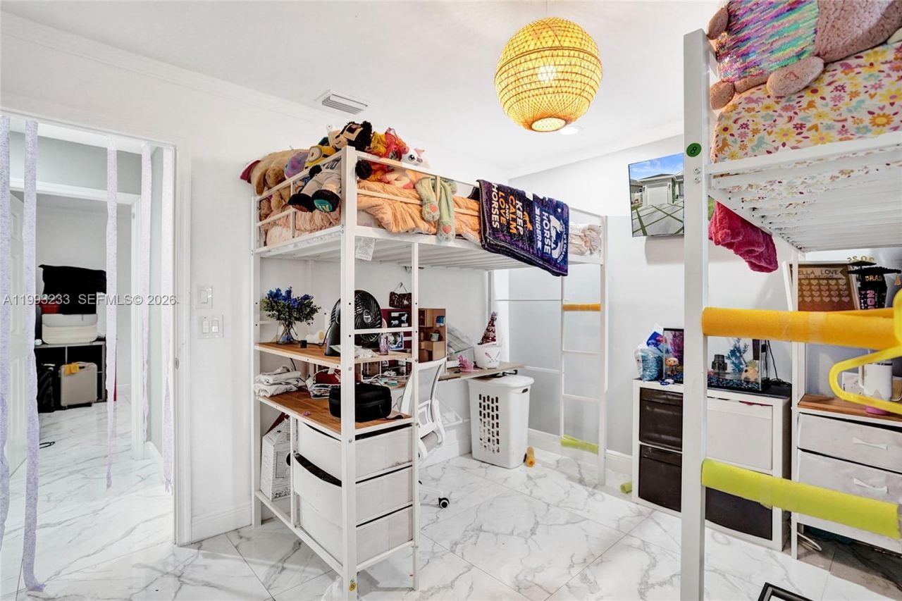 372 W Riverbend Dr, Sunrise, FL 33326 Photo