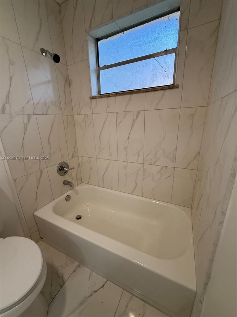 6071 SW 33rd St, Unit 4, Miramar, FL 33023 Photo