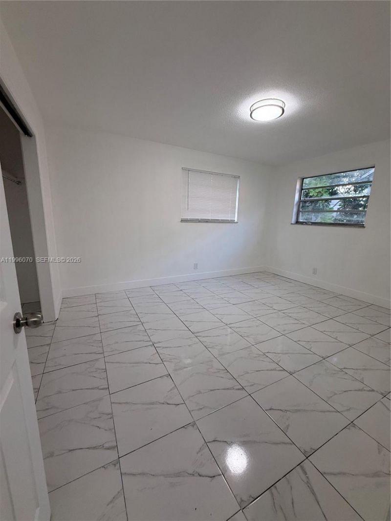 6071 SW 33rd St, Unit 4, Miramar, FL 33023 Photo